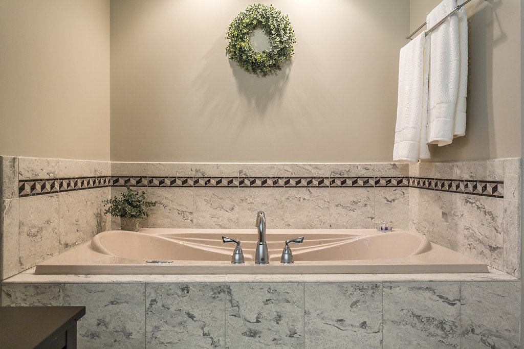 170 Mohawk Road Raynham, MA 02767 - Photo 18 of 30 Gallery Image 18