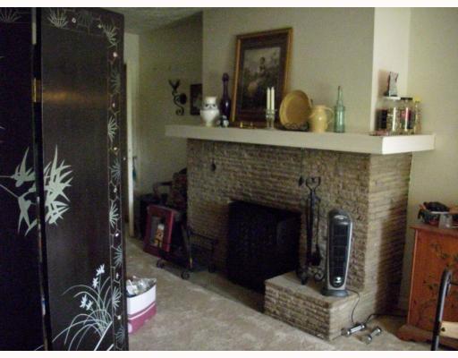 403 Coyle Curtin Road Monongahela, PA 15063 - Photo 2 of 17 Living Room.
