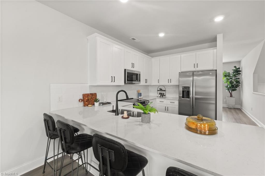 1729 University Drive, Unit D1 Burlington, NC 27215 - Photo 17 of 41