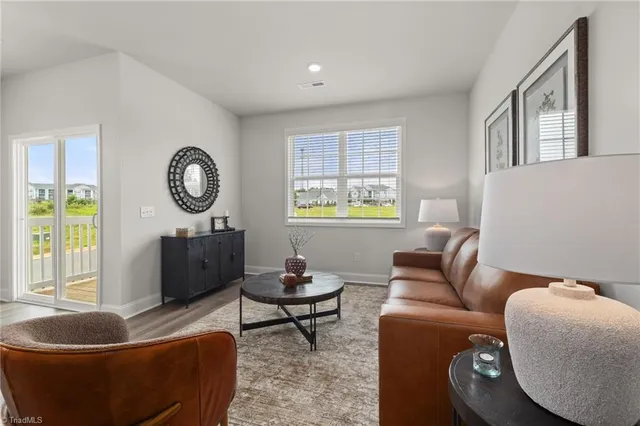 $2,601 | 1729 University Drive, Unit D1, Burlington, NC 27215