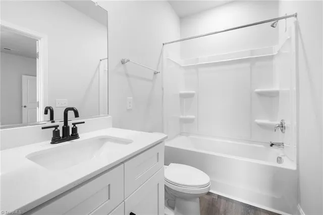 $2,601 | 1729 University Drive, Unit D1, Burlington, NC 27215