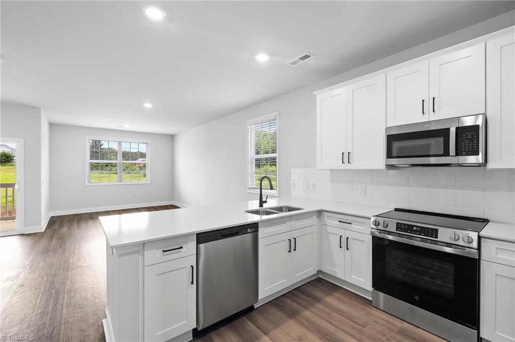 1729 University Drive, Unit D1 Burlington, NC 27215 - Photo 27 of 41