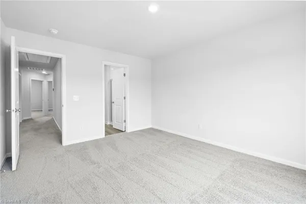 $2,765 | 1729 University Drive, Unit D1, Burlington, NC 27215