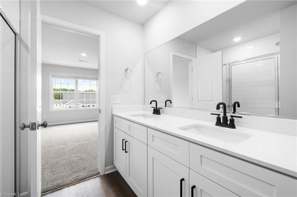 1729 University Drive, Unit D1 Burlington, NC 27215 - Photo 33 of 41