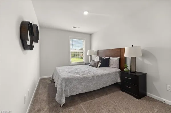 $2,765 | 1729 University Drive, Unit D1, Burlington, NC 27215