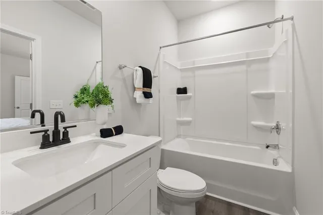 $2,601 | 1729 University Drive, Unit D1, Burlington, NC 27215