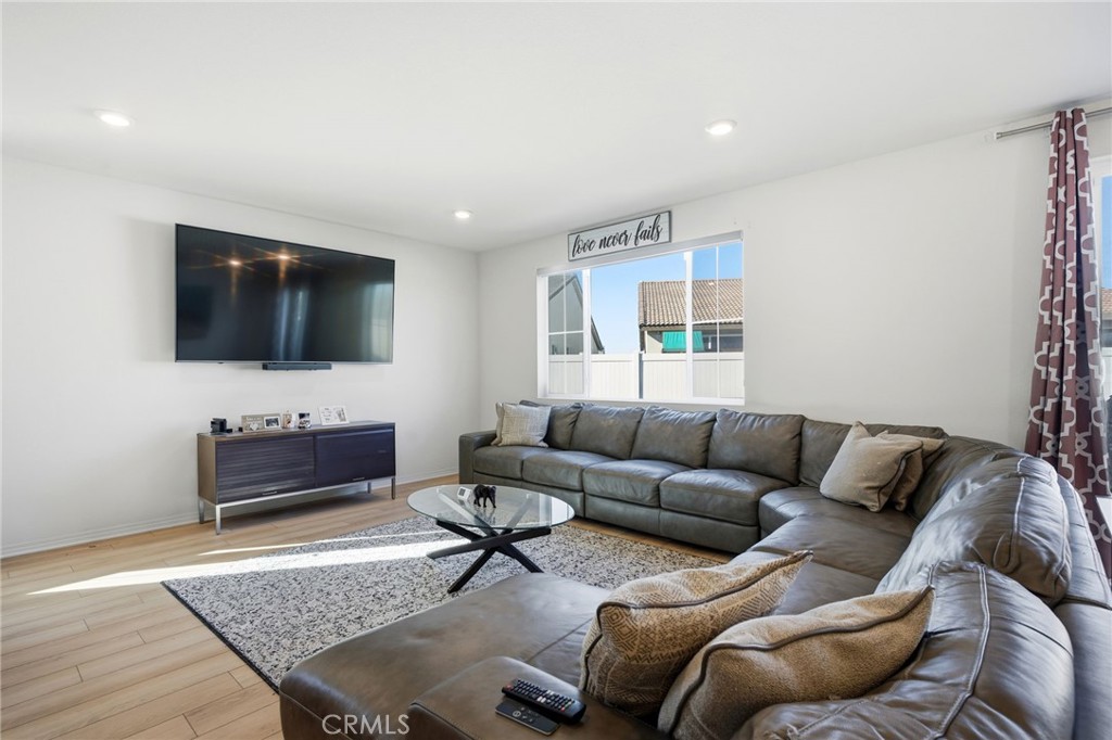 1903 Breachy Way Hemet, CA 92545 - Photo 10 of 28