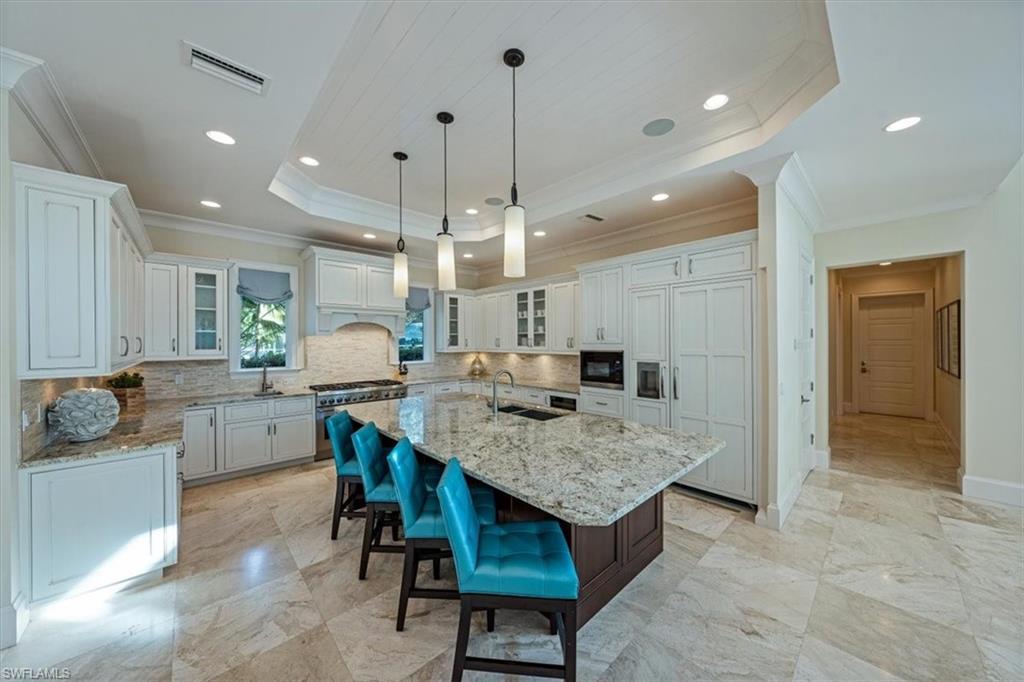2350 Windward Way Naples, FL 34103 - Photo 10 of 35 Gallery Image 10
