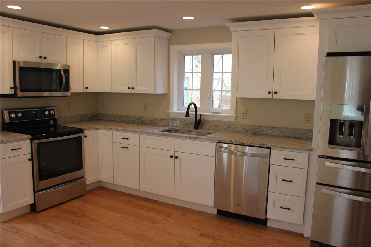 16 Birnum Woods Road Stratham, NH 03885 - Photo 4 of 19