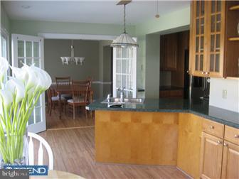 622 Palairet Road Philadelphia, PA 19128 - Photo 8 of 12 Kitchen