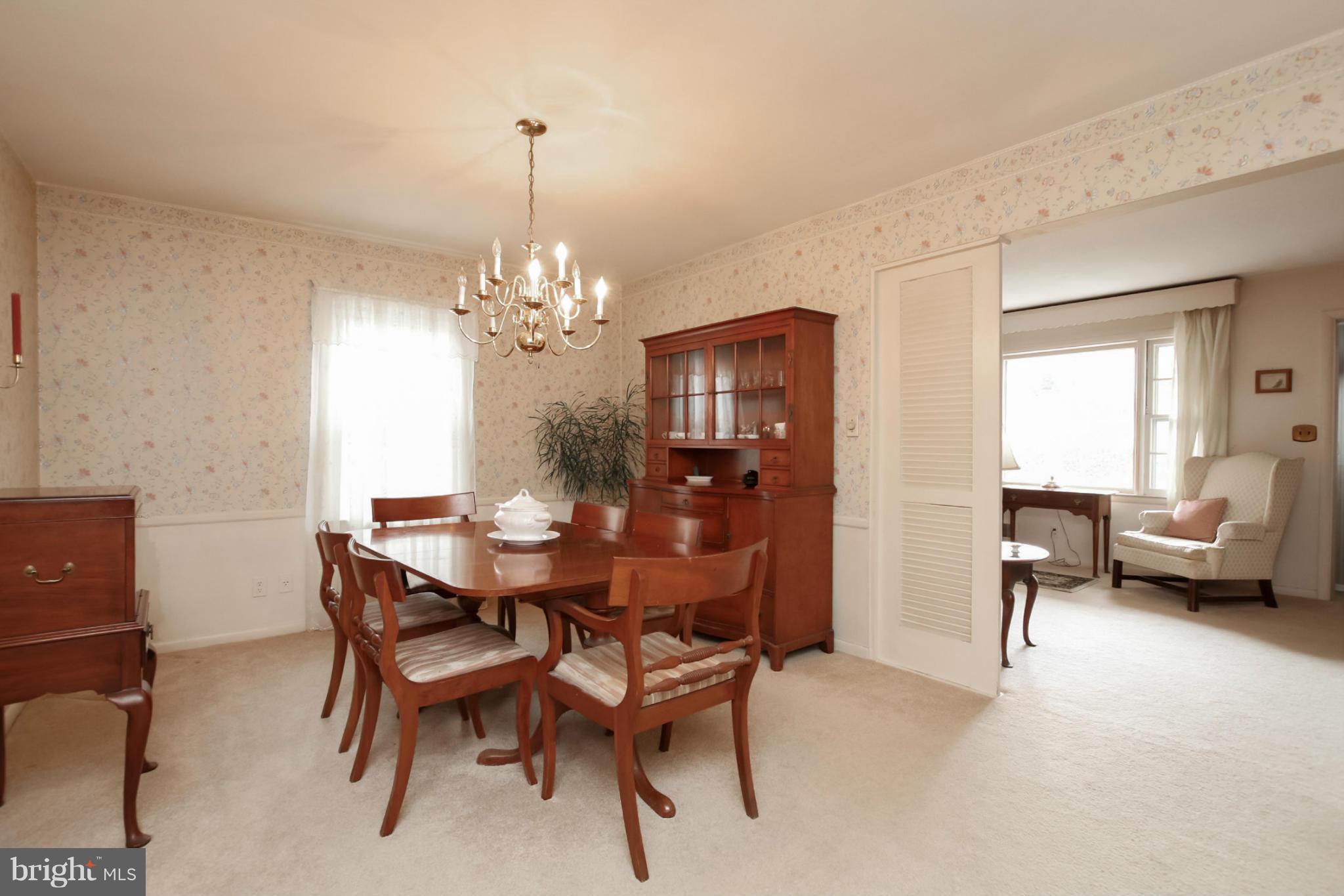 6631 Loch Hill Road Baltimore, MD 21239 - Photo 5 of 30 Dining Room