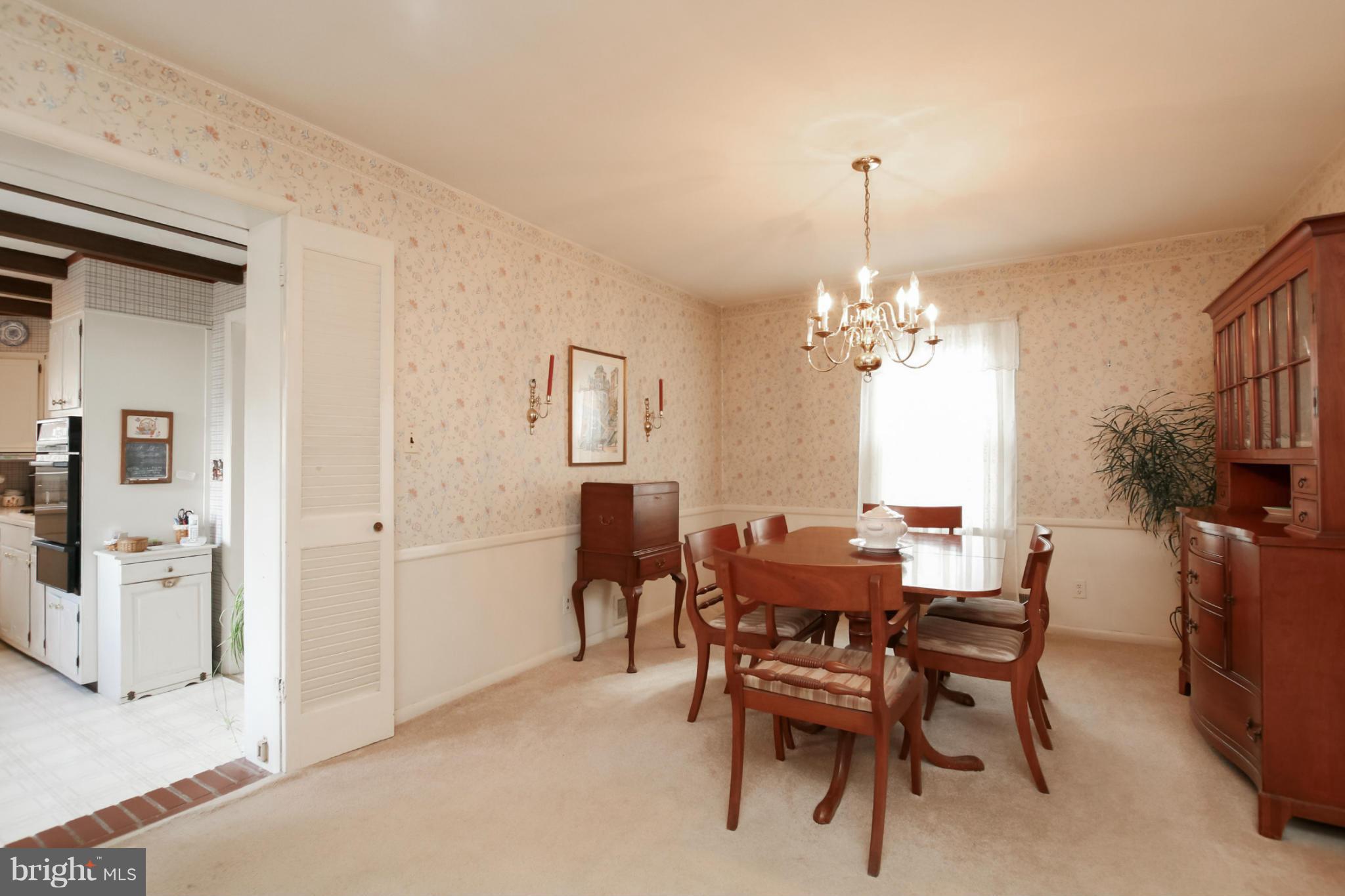 6631 Loch Hill Road Baltimore, MD 21239 - Photo 6 of 30 Dining Room
