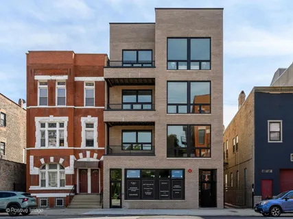 $1,059,999 | 1345 West Grand Avenue, Unit 4N, Chicago, IL 60642