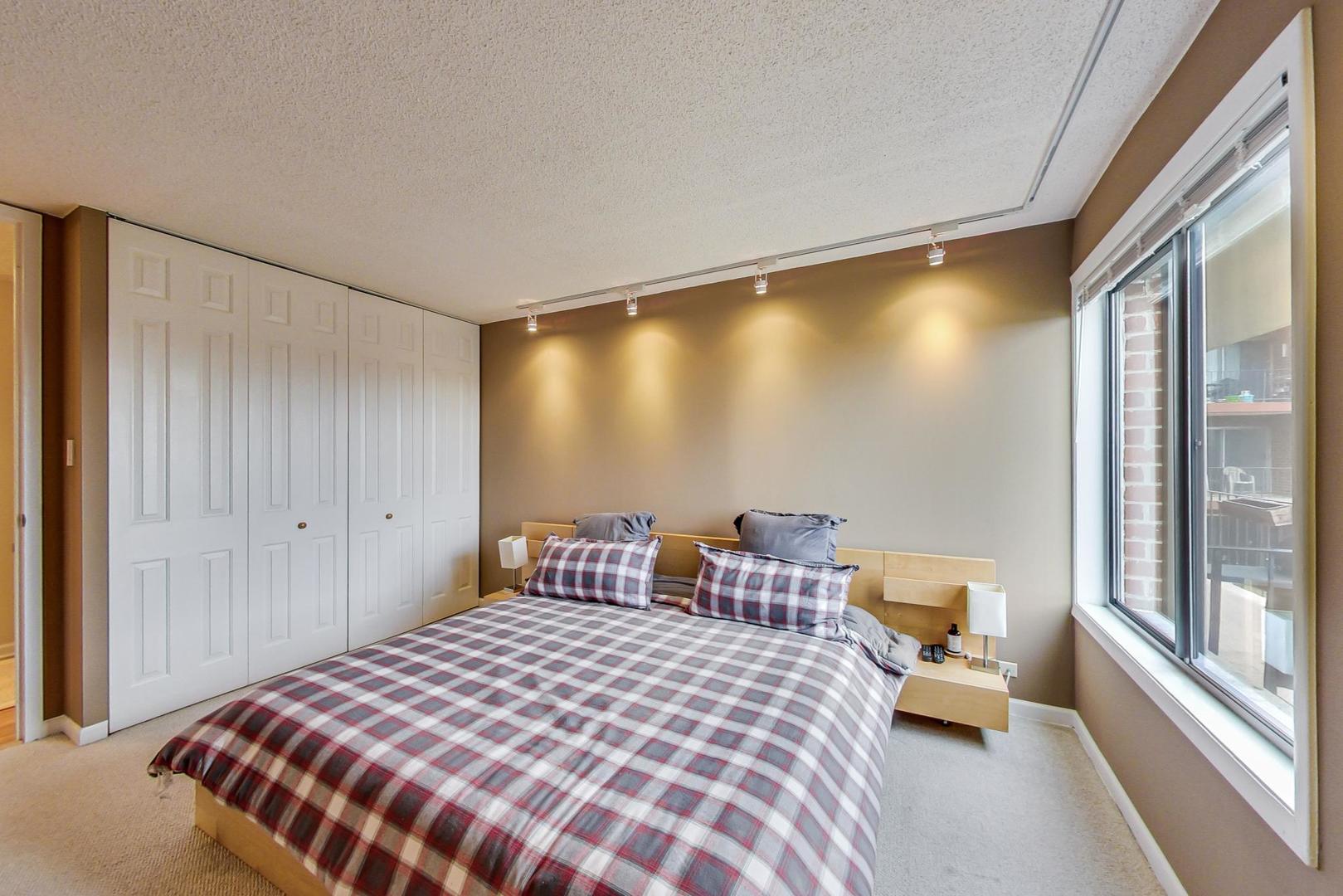 16 East Old Willow Road, Unit 414S Prospect Heights, IL 60070 - Photo 18 of 32