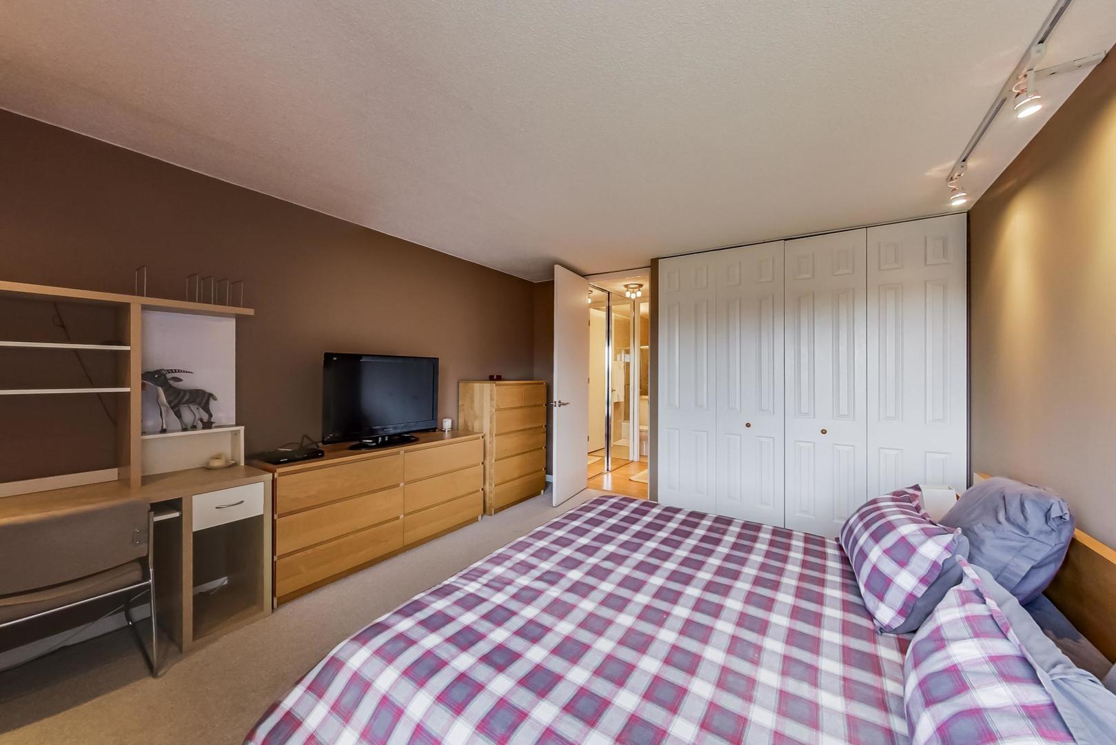 16 East Old Willow Road, Unit 414S Prospect Heights, IL 60070 - Photo 19 of 32