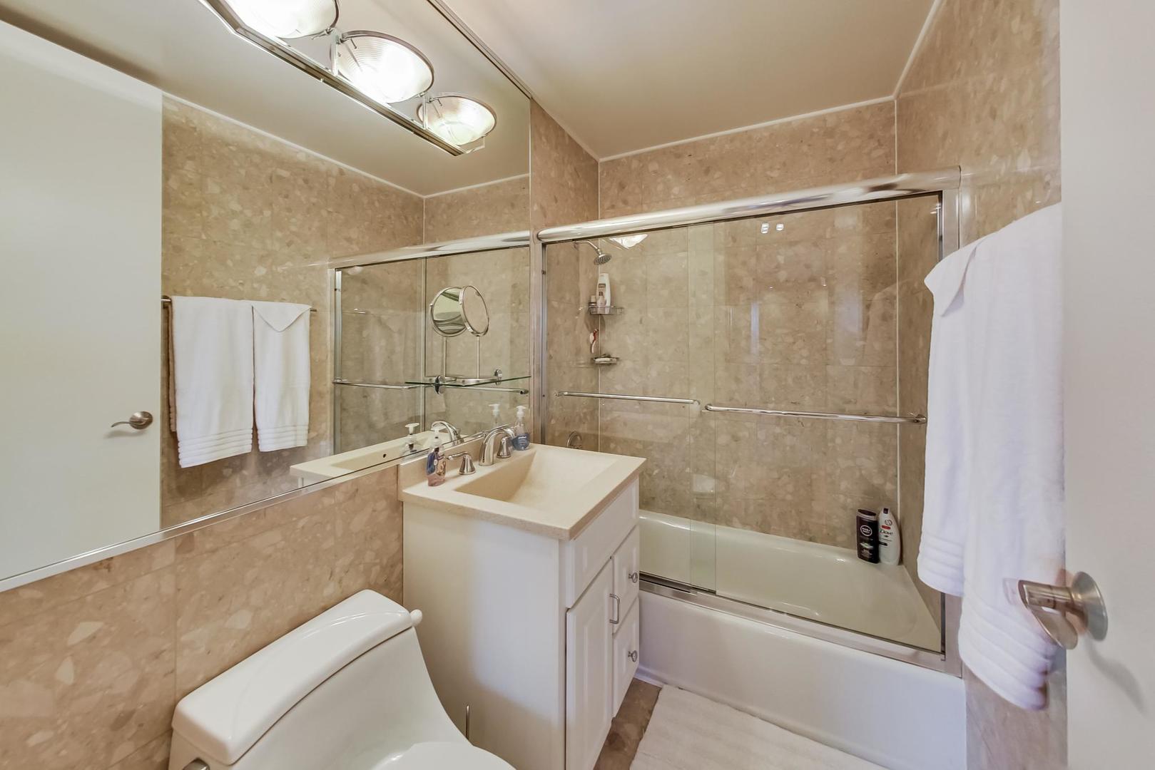 16 East Old Willow Road, Unit 414S Prospect Heights, IL 60070 - Photo 21 of 32