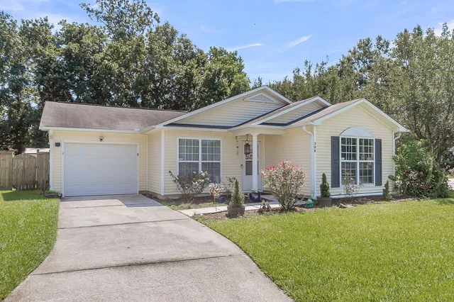 $305,000 | 300 Burton Court, Goose Creek, SC 29445