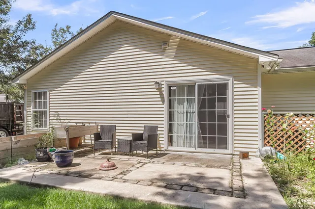 $305,000 | 300 Burton Court, Goose Creek, SC 29445