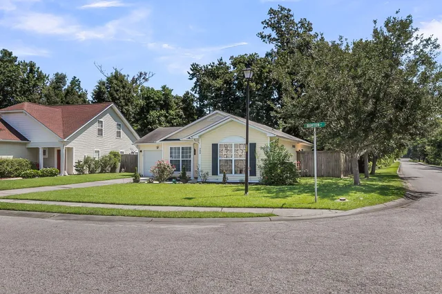$305,000 | 300 Burton Court, Goose Creek, SC 29445