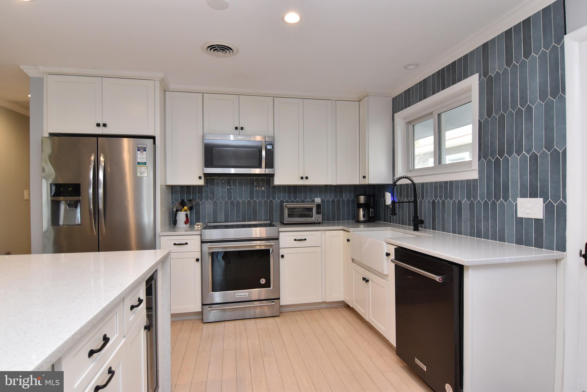 5 State Road Rehoboth Beach, DE 19971 - Photo 6 of 32 New backsplash and updated cabinetry