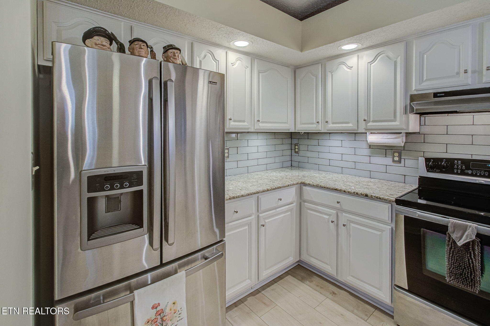 522 Tanasi Circle Loudon, TN 37774 - Photo 15 of 41 IMG_3040