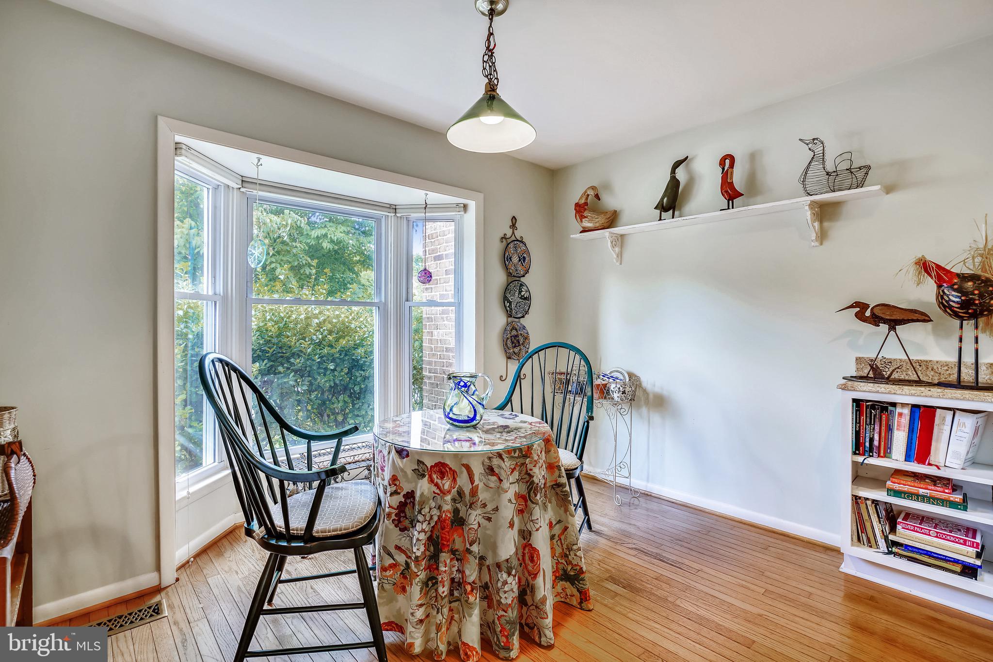 6939 Copper Bend Lane Baltimore, MD 21209 - Photo 6 of 35 Breakfast area