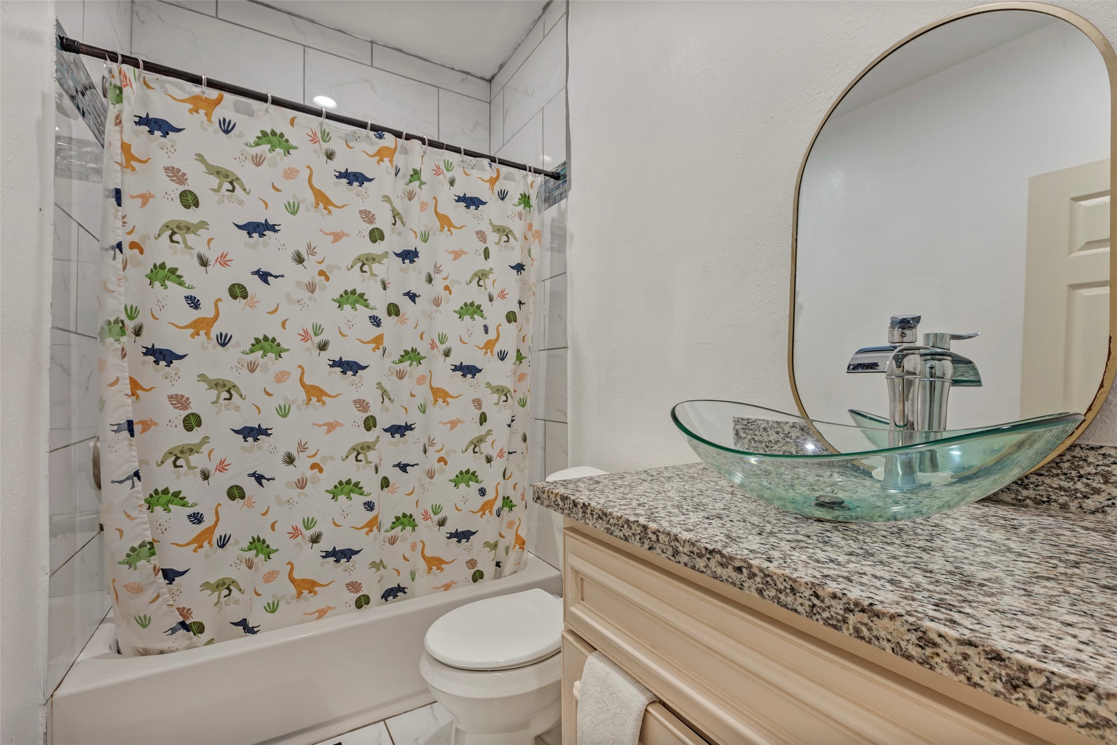 2233 Hoss Court Conroe, TX 77306 - Photo 8 of 10