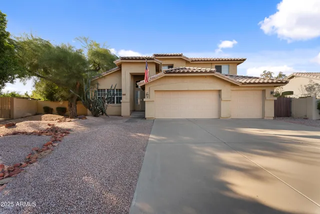 a view of a house with a outdoor space