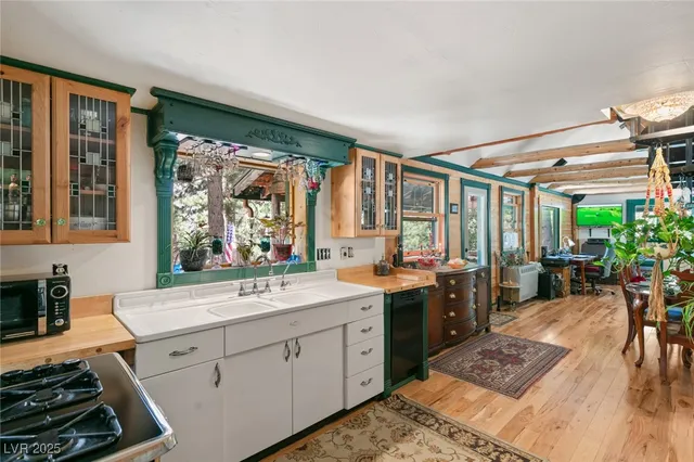 $1,250,000 | 4075 Cougar Ridge Trail, Mount Charleston, NV 89124