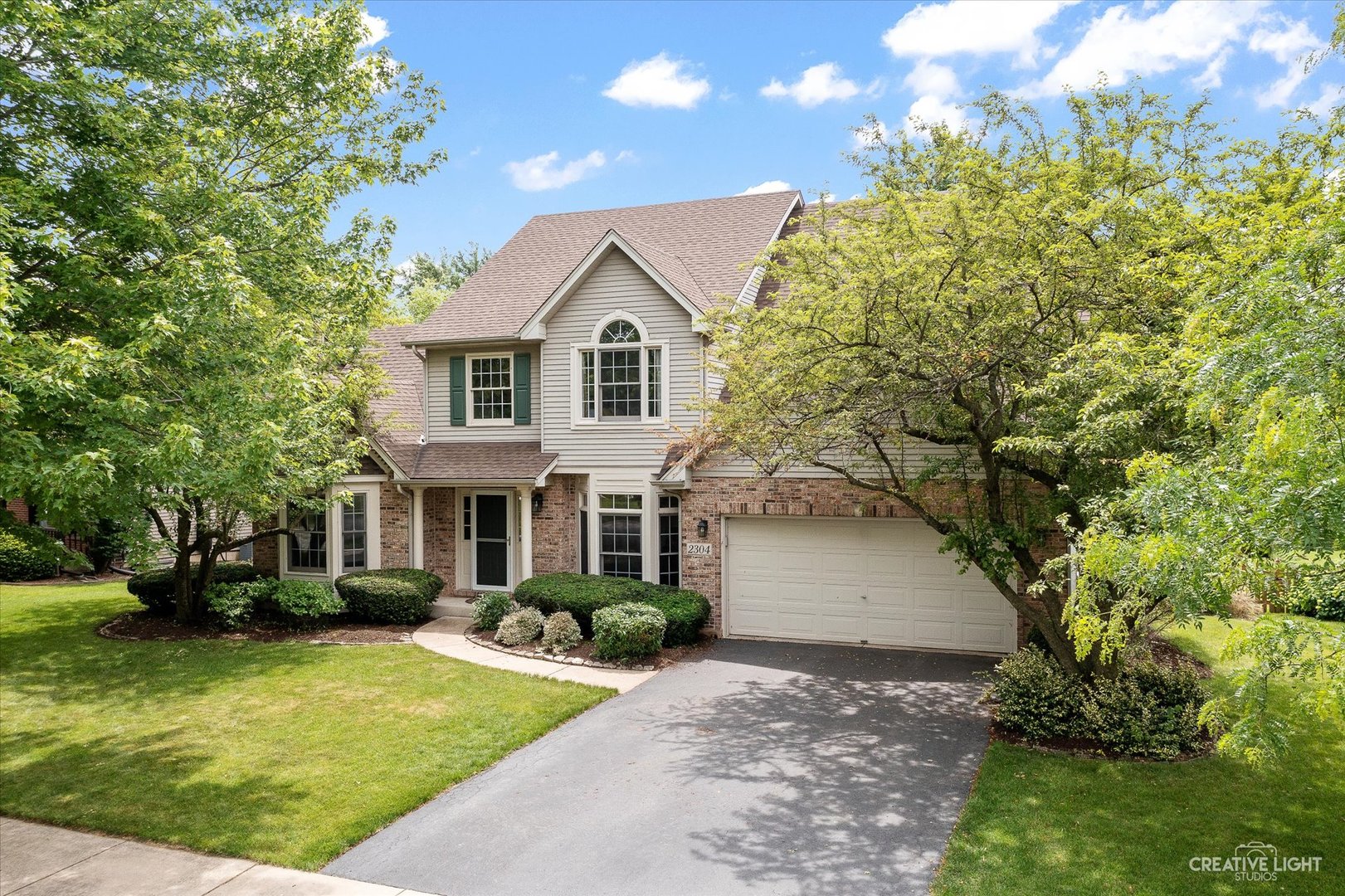2304 Snapdragon Road Naperville, IL 60564 - Photo 3 of 44