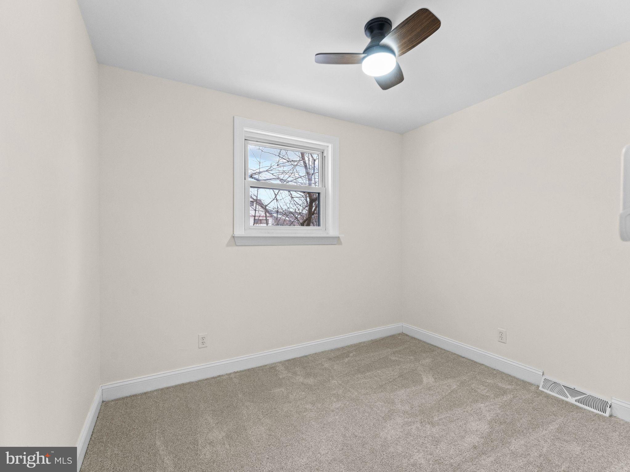 37 South Read Avenue Runnemede, NJ 08078 - Photo 19 of 42