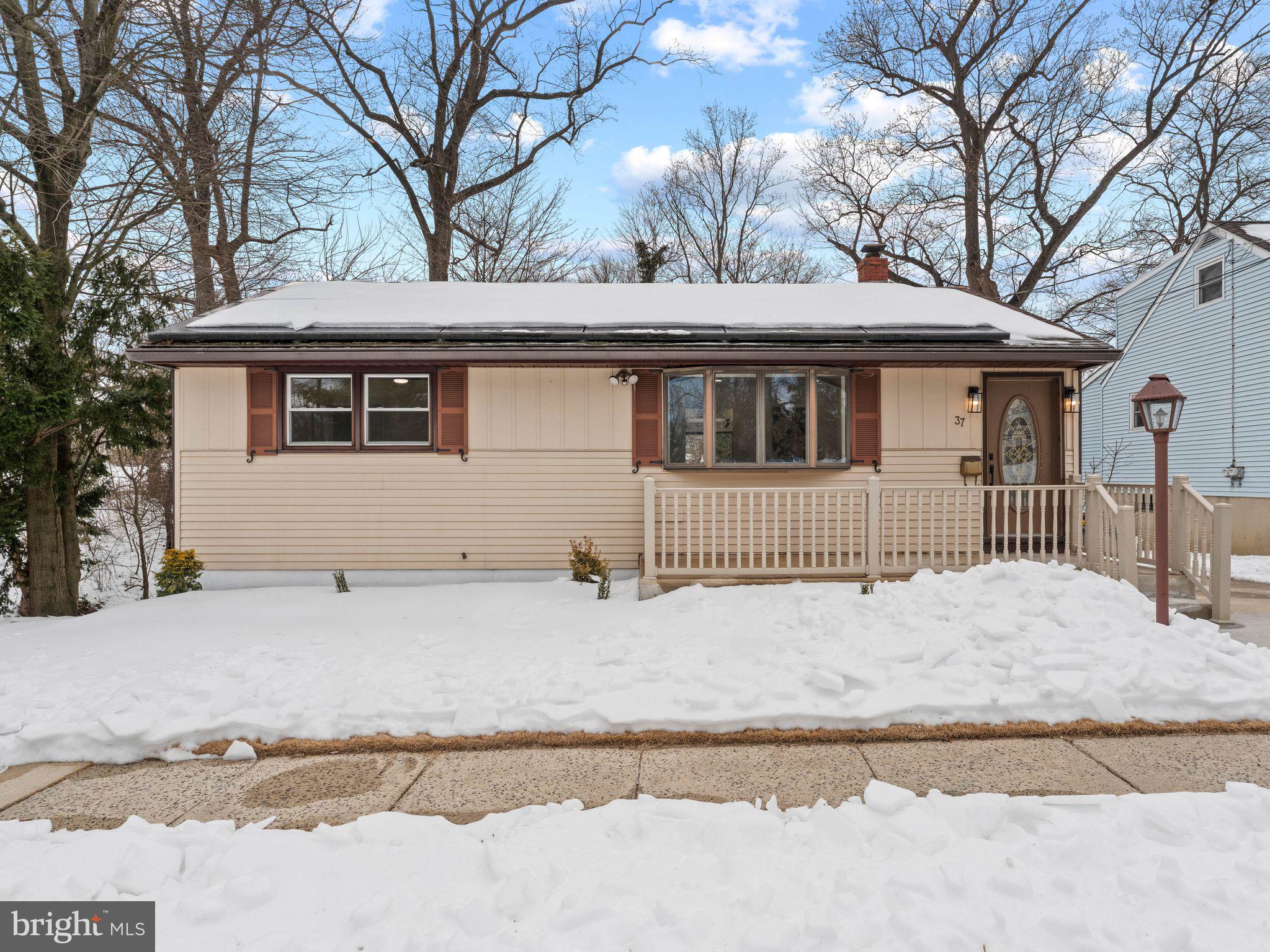 37 South Read Avenue Runnemede, NJ 08078 - Photo 2 of 42