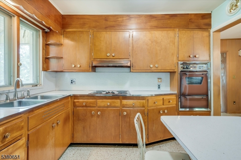 596 Meadow Road Bridgewater, NJ 08807 - Photo 11 of 28