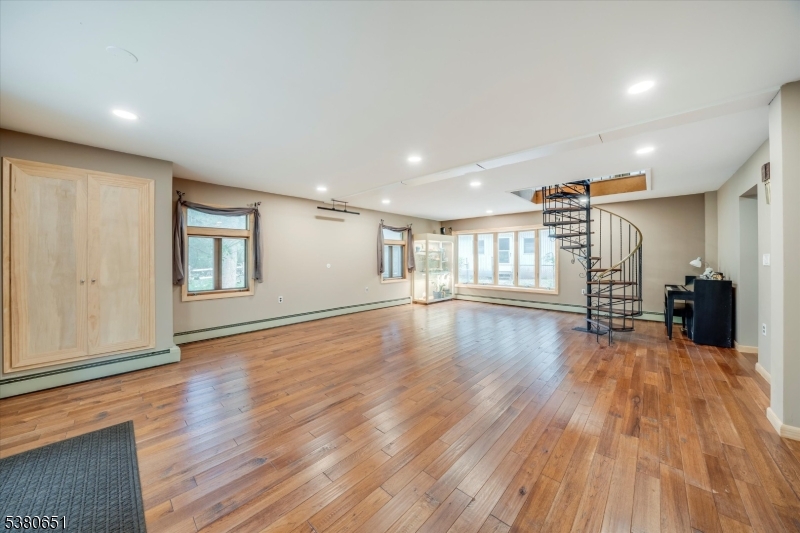 596 Meadow Road Bridgewater, NJ 08807 - Photo 4 of 28