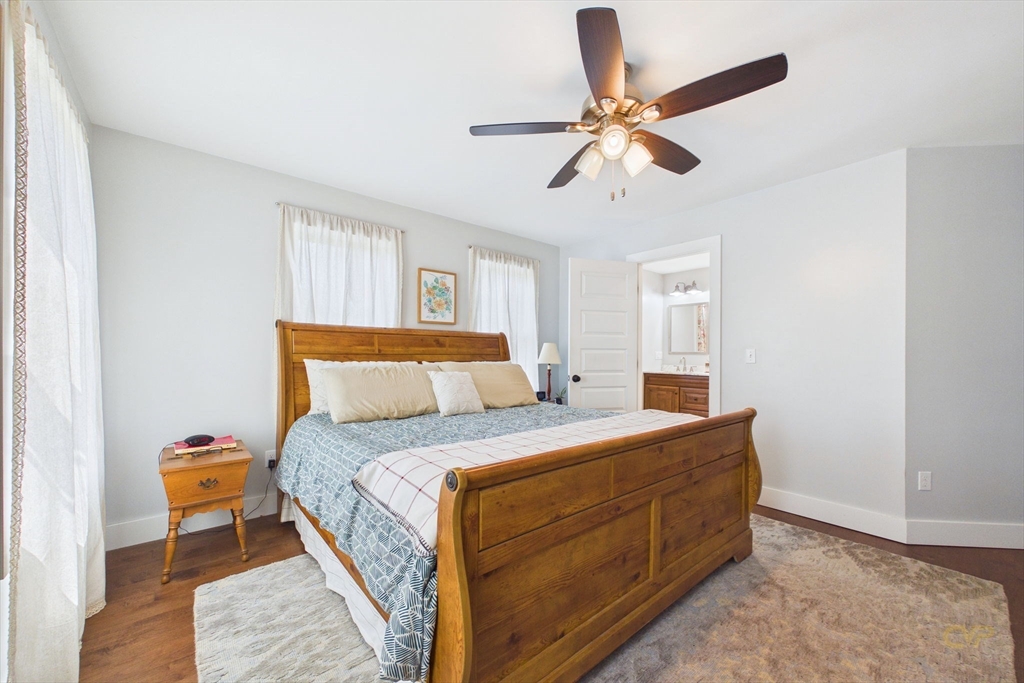351 County Road Rochester, MA 02576 - Photo 17 of 37