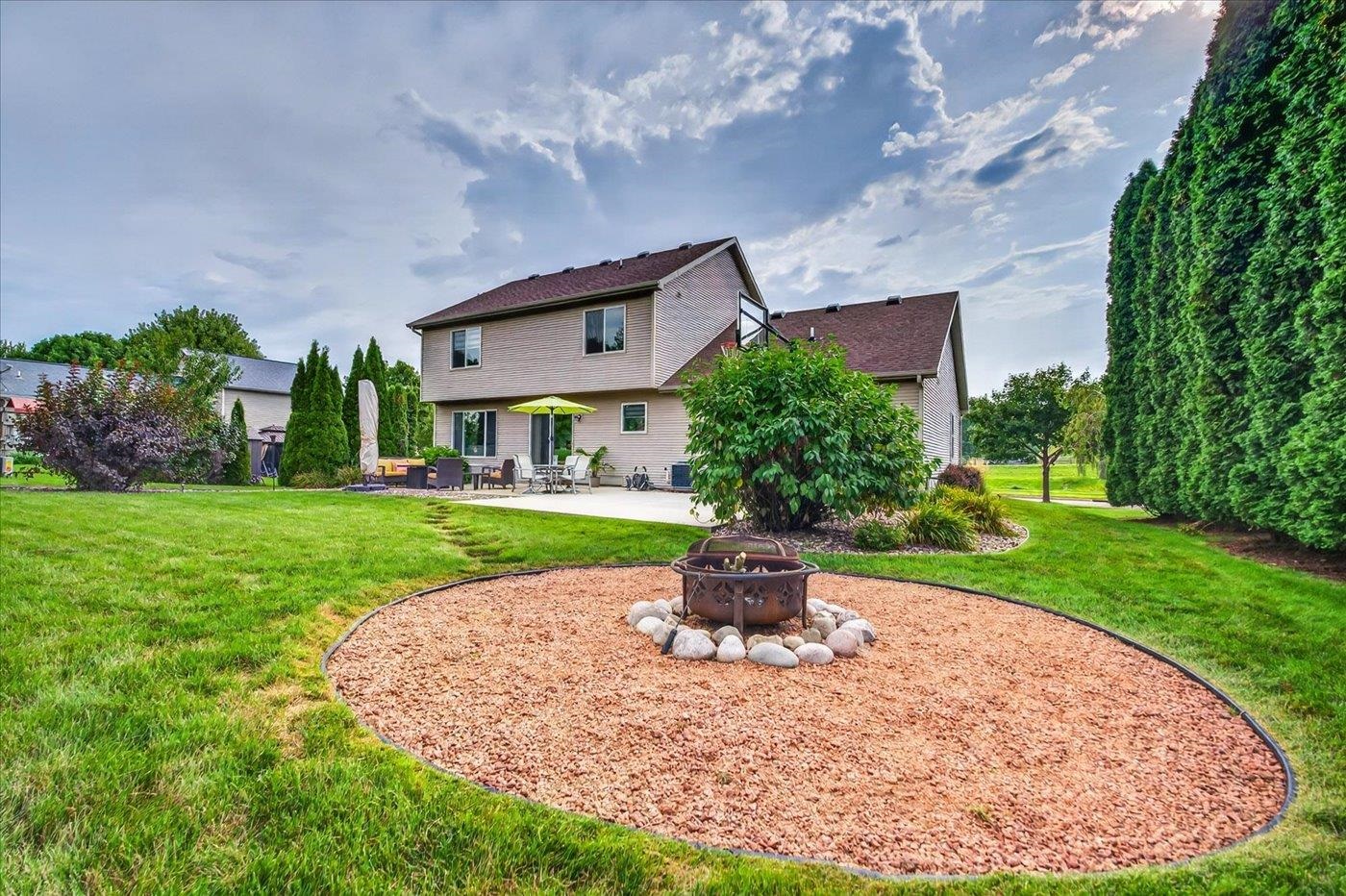 912 Questa Ridge Trail Verona, WI 53593 - Photo 12 of 67 Gallery Image 12