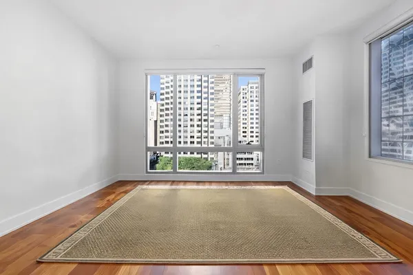 $5,750 | 500 Atlantic Avenue, Unit 14E, Boston, MA 02210