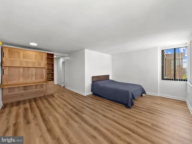 $330,000 | 2030 F Street Northwest, Unit 1008, Washington, DC 20006