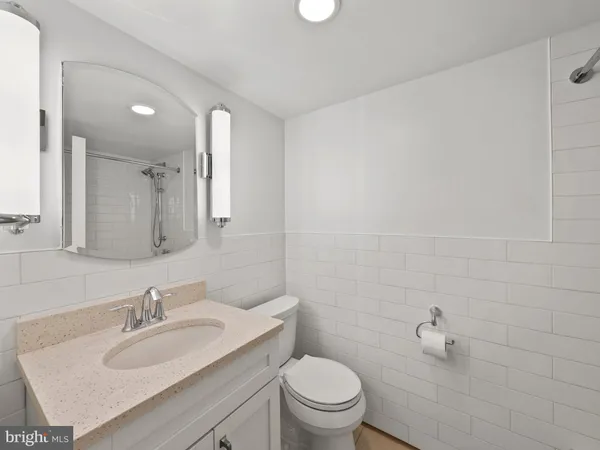 $299,999 | 2030 F Street Northwest, Unit 1008, Washington, DC 20006