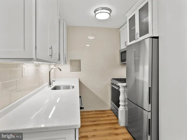 $330,000 | 2030 F Street Northwest, Unit 1008, Washington, DC 20006