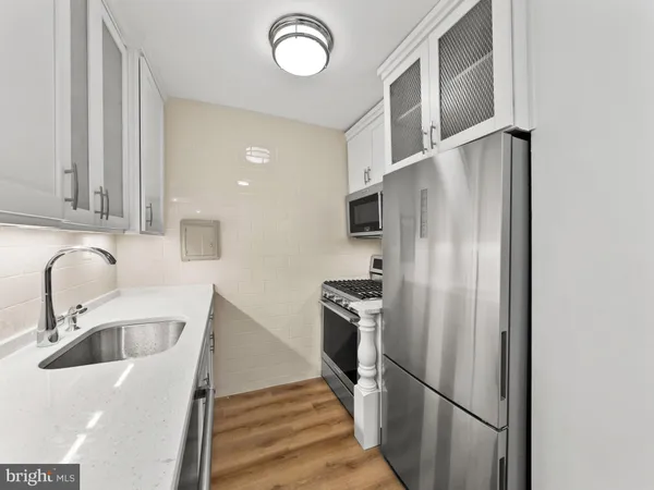 $299,999 | 2030 F Street Northwest, Unit 1008, Washington, DC 20006