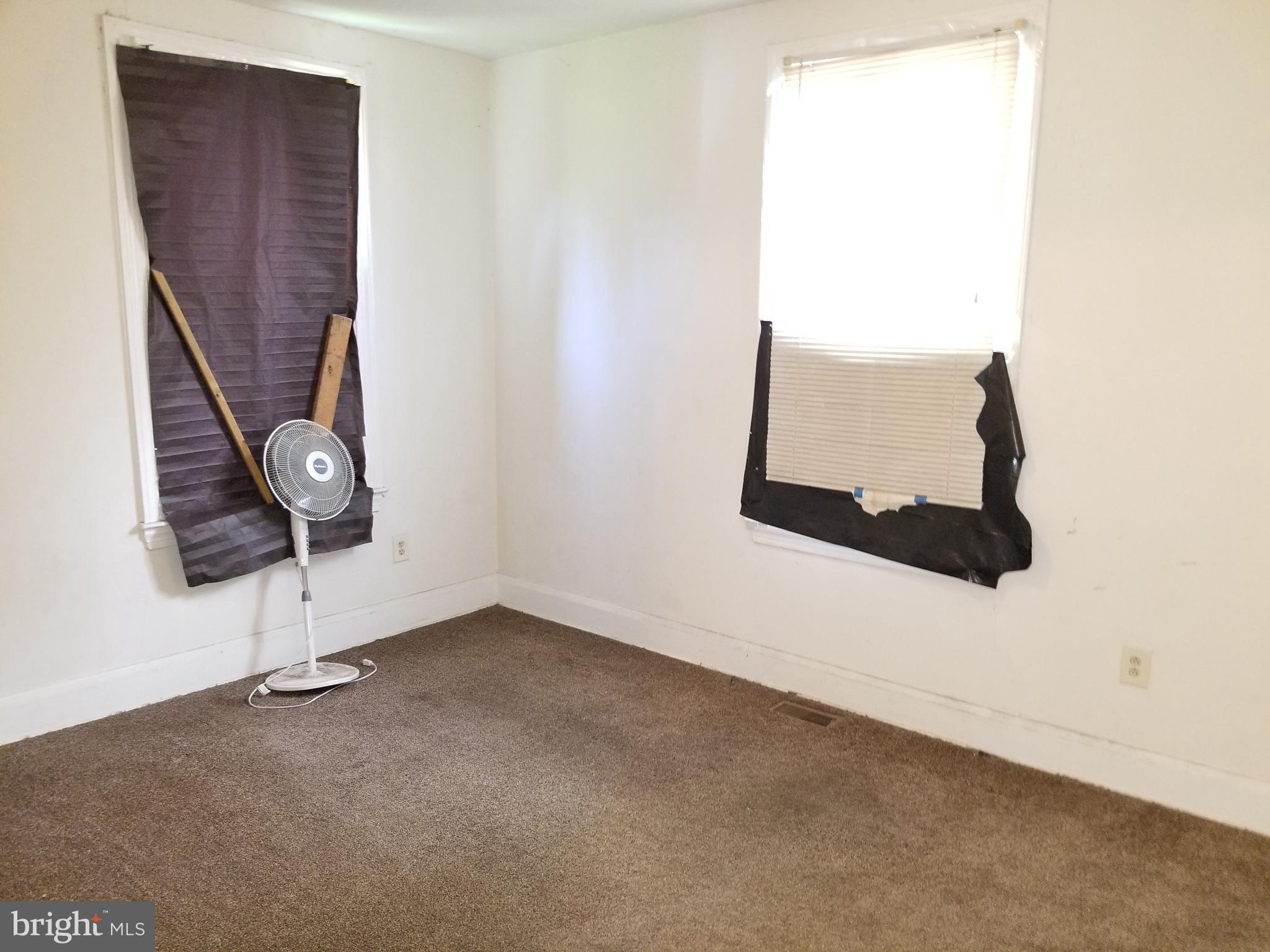 3411 Fairview Avenue Baltimore, MD 21216 - Photo 15 of 75