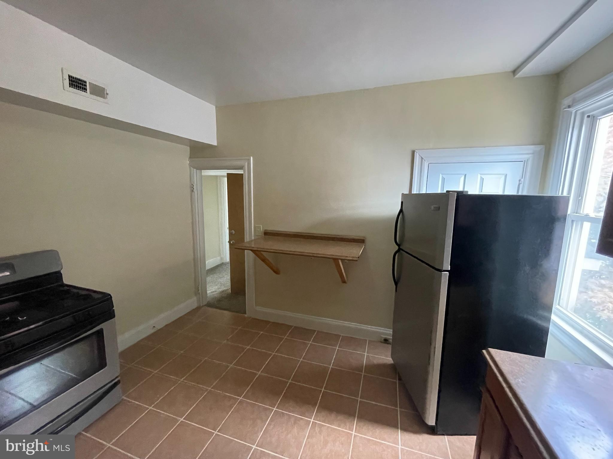 3411 Fairview Avenue Baltimore, MD 21216 - Photo 27 of 75