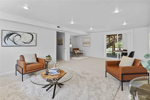 $950,000 | 14556 75th Avenue Northeast, Kenmore, WA 98028