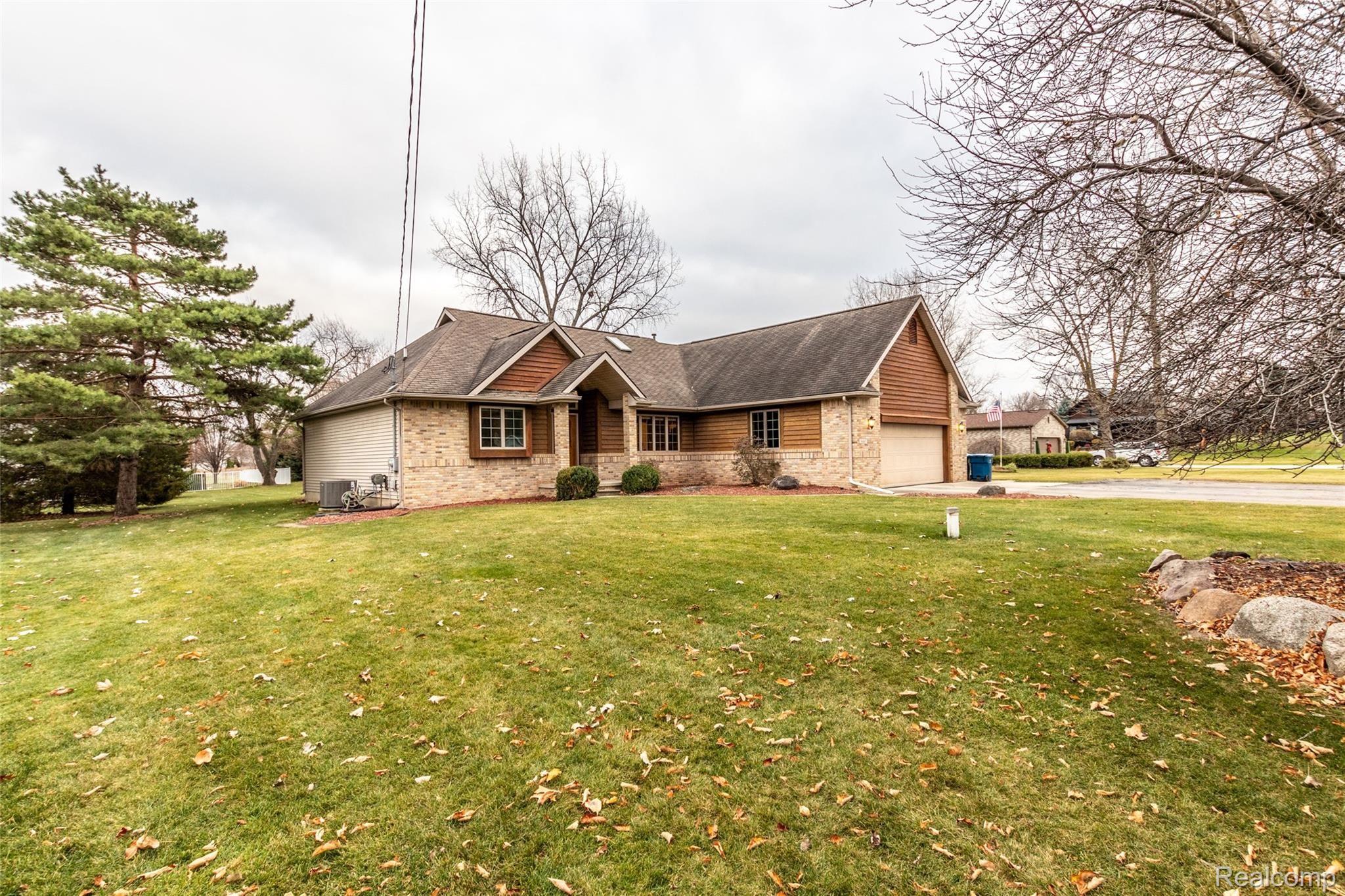 14467 Ripley Road Linden, MI 48451 - Photo 3 of 43 20201111_14467 Ripley Rd_003.jpg