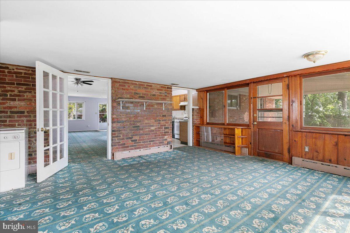 4007 Arcadia Road Alexandria, VA 22312 - Photo 15 of 28 Family room showing two entrances