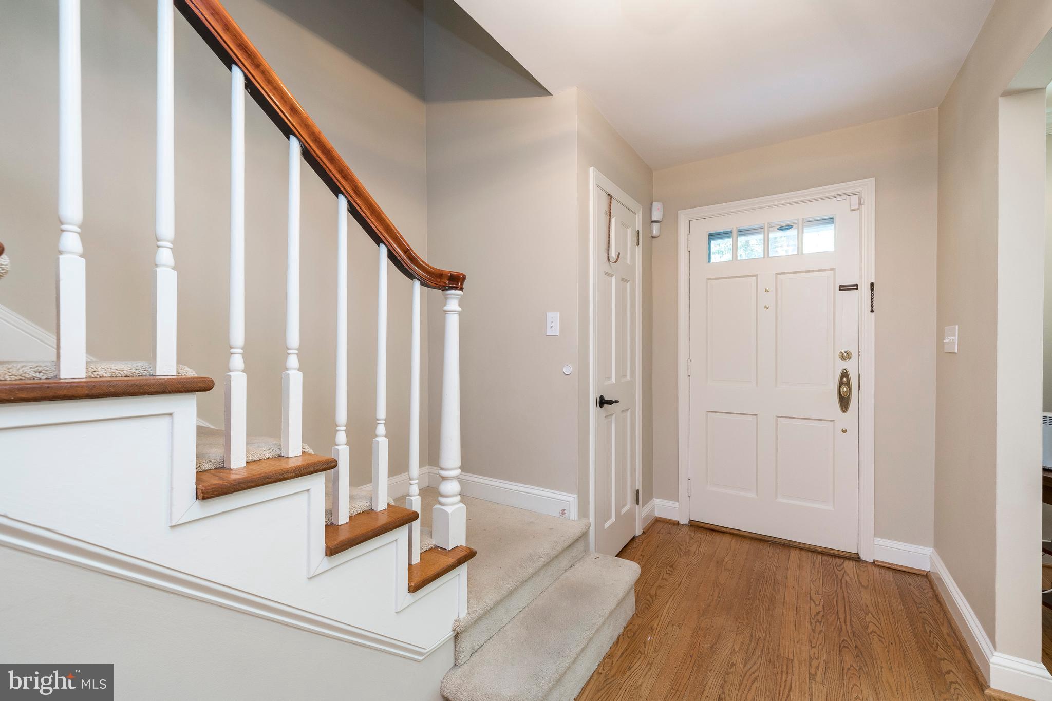 203 Spencer Road Devon, PA 19333 - Photo 8 of 42 Entrance Interior