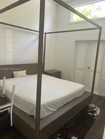 a bed room with a bed