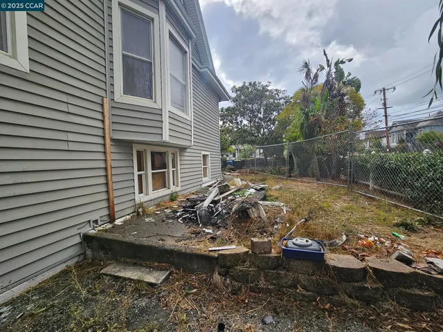 $299,999 | 802 Ohio Street, Vallejo, CA 94590