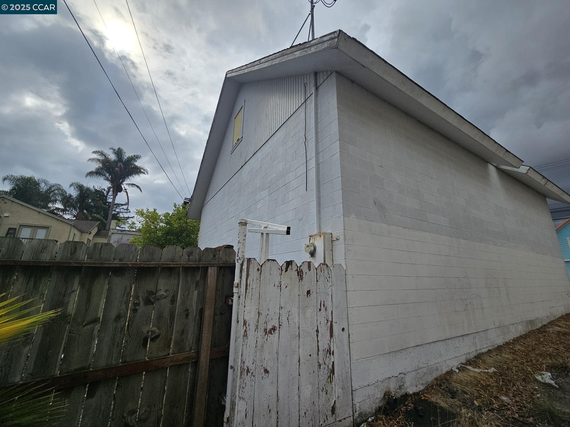 802 Ohio Street Vallejo, CA 94590 - Photo 13 of 14 a view of a small house with wooden fence